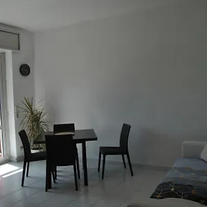 Appartamento Portello Flat With Balcony, Milano